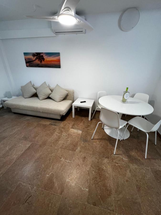 Apartamento A 3 Minutos De La Playa 살루 외부 사진