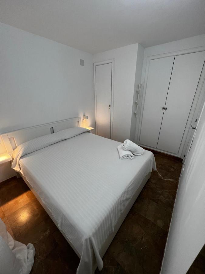 Apartamento A 3 Minutos De La Playa 살루 외부 사진